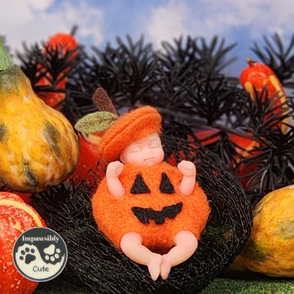 🎨Zuru My Mini Baby and Barbie Baby Halloween Pumpkin Costume